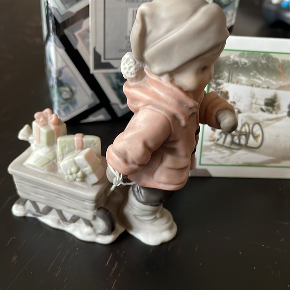 Kim Anderson Figurine 184713 Pretty As A Picture Enesco box card - Picture 2 of 3